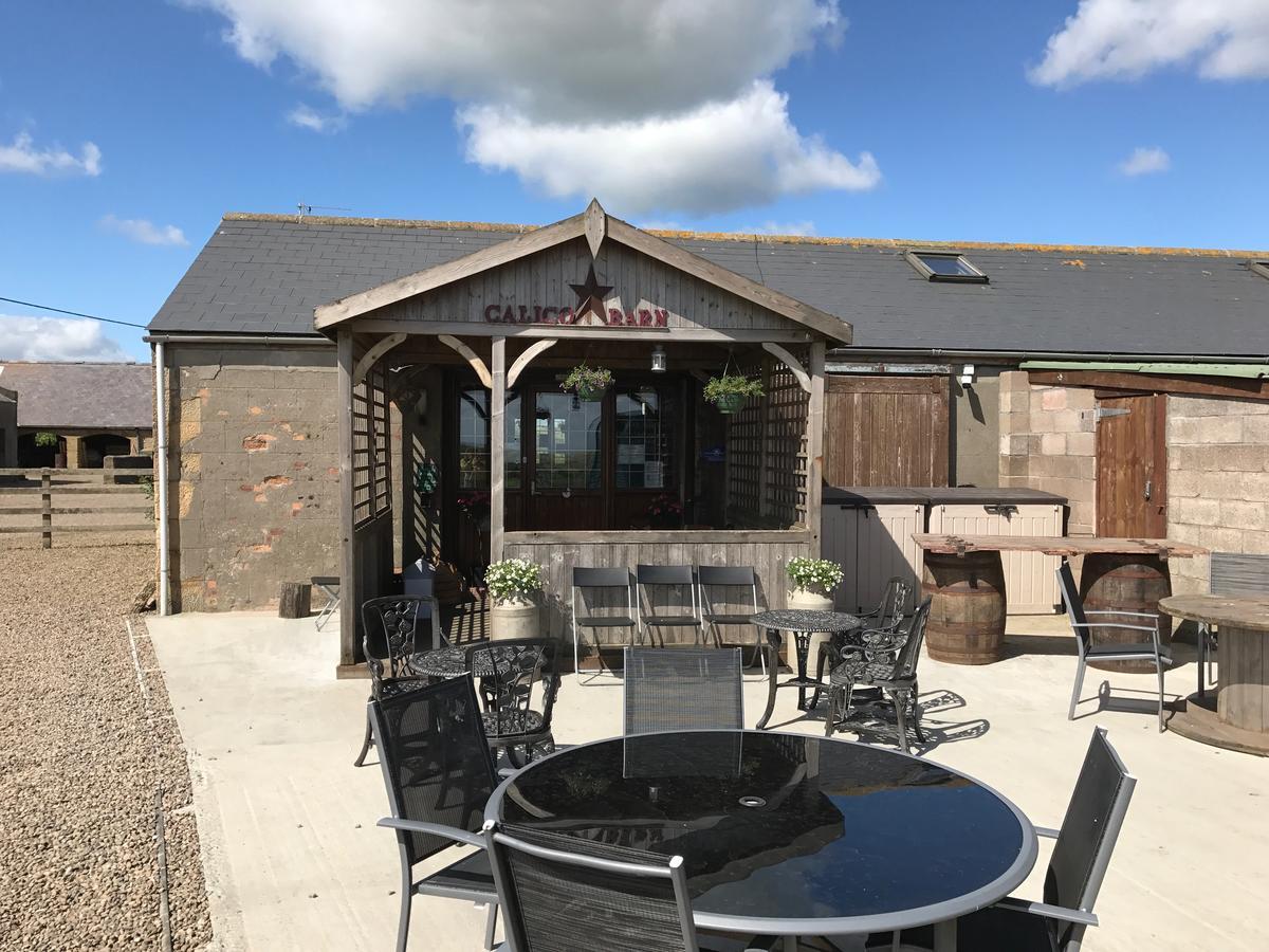 Хостел Calico Barn Widdrington Экстерьер фото